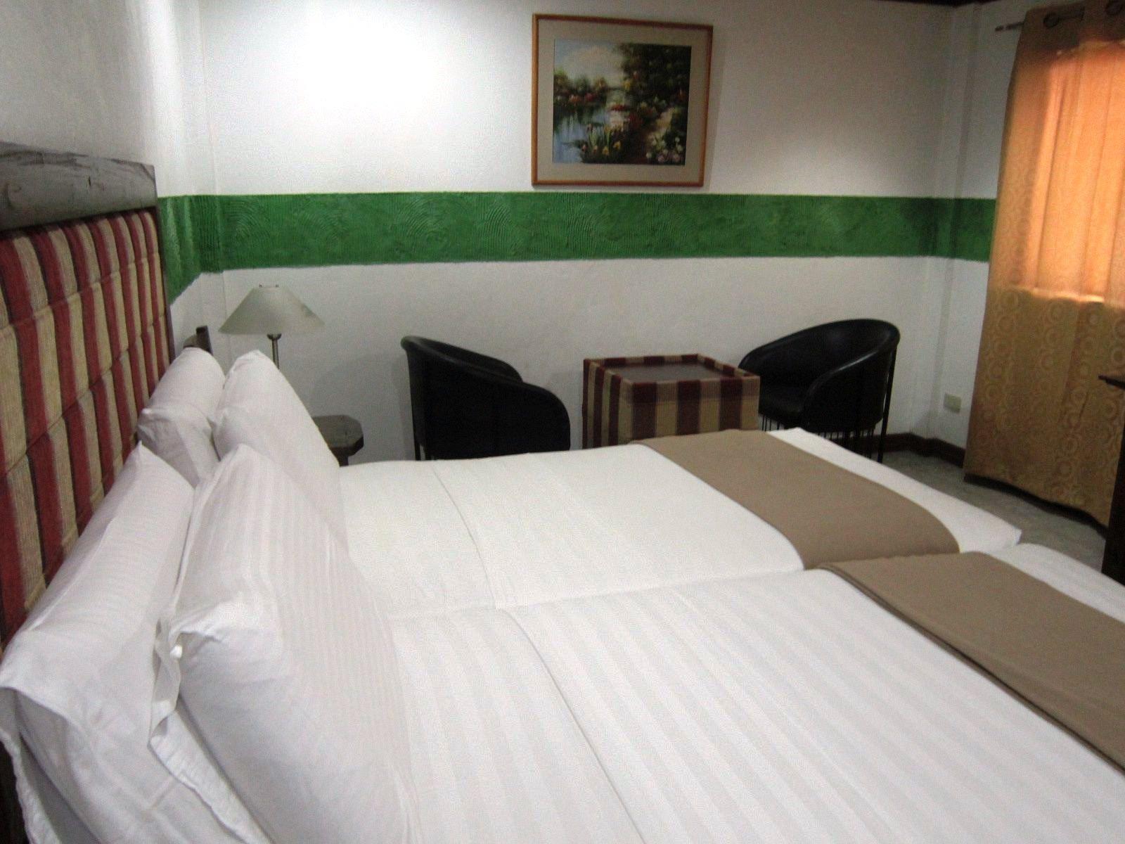 Hotel Saltimboca Tourist In Bacolod Exterior foto